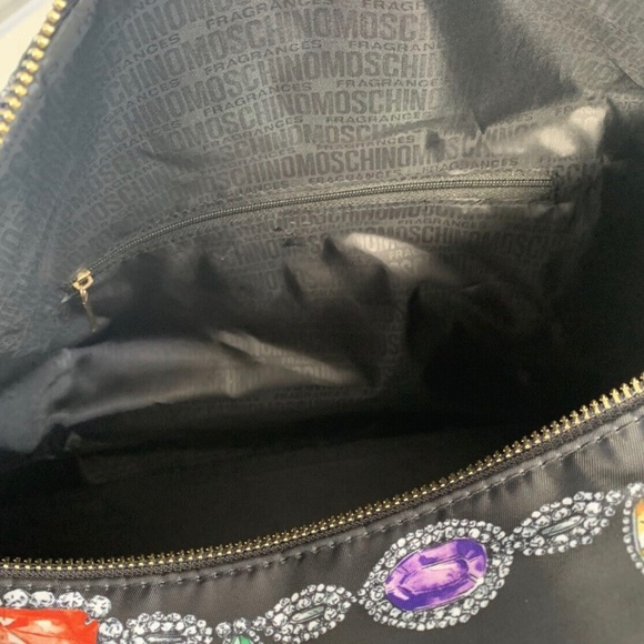 Moschino Duffel Bag Travel Weekender NEW - Picture 6 of 9
